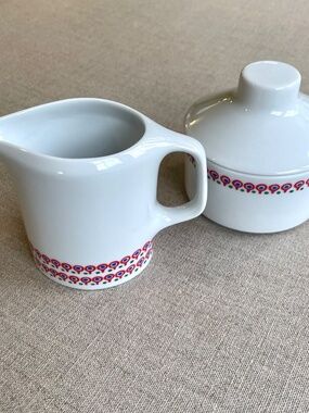 Hutschenreuther Selb Sugar Bowl and Creamer Set (Novum 65, Porcelain, Germany)